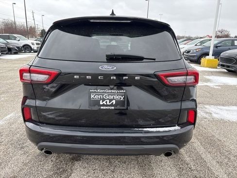 Used 2023 Ford Escape ST-Line w/ Cold Weather Package image 6