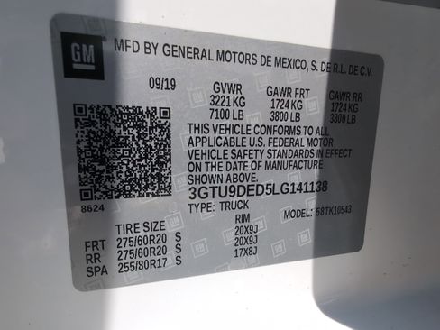 Used 2020 GMC Sierra 1500 SLT w/ SLT Premium Plus Package AWD/4WD image 34