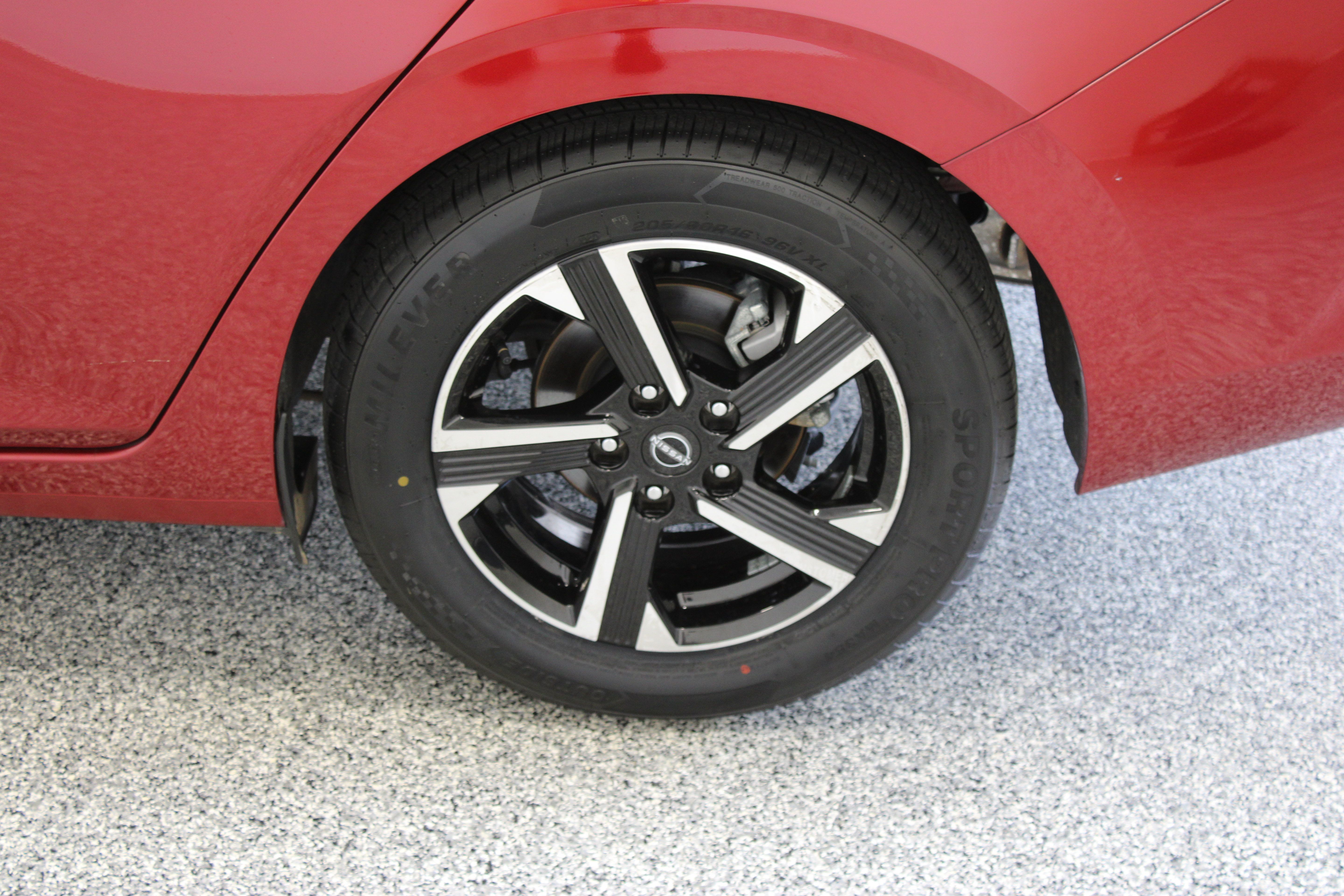 Used 2024 Nissan Sentra SV FWD image 10