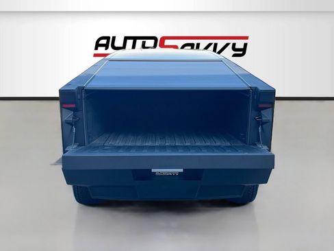 Used 2025 Tesla Cybertruck AWD Crew Cab image 27