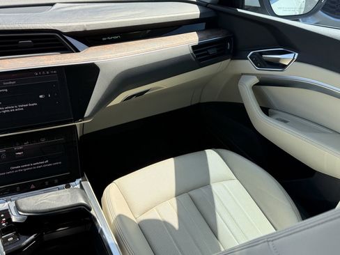 Used 2019 Audi e-tron Premium Plus AWD/4WD image 16