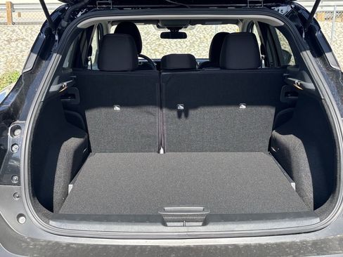 New 2026 Nissan Kicks SV image 12