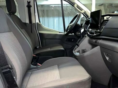 Used 2025 Ford Transit 350 XLT image 11
