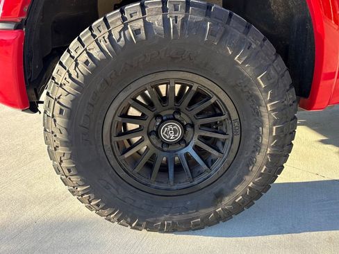 Used 2016 Ford F150 XLT w/ Equipment Group 302A Luxury image 11