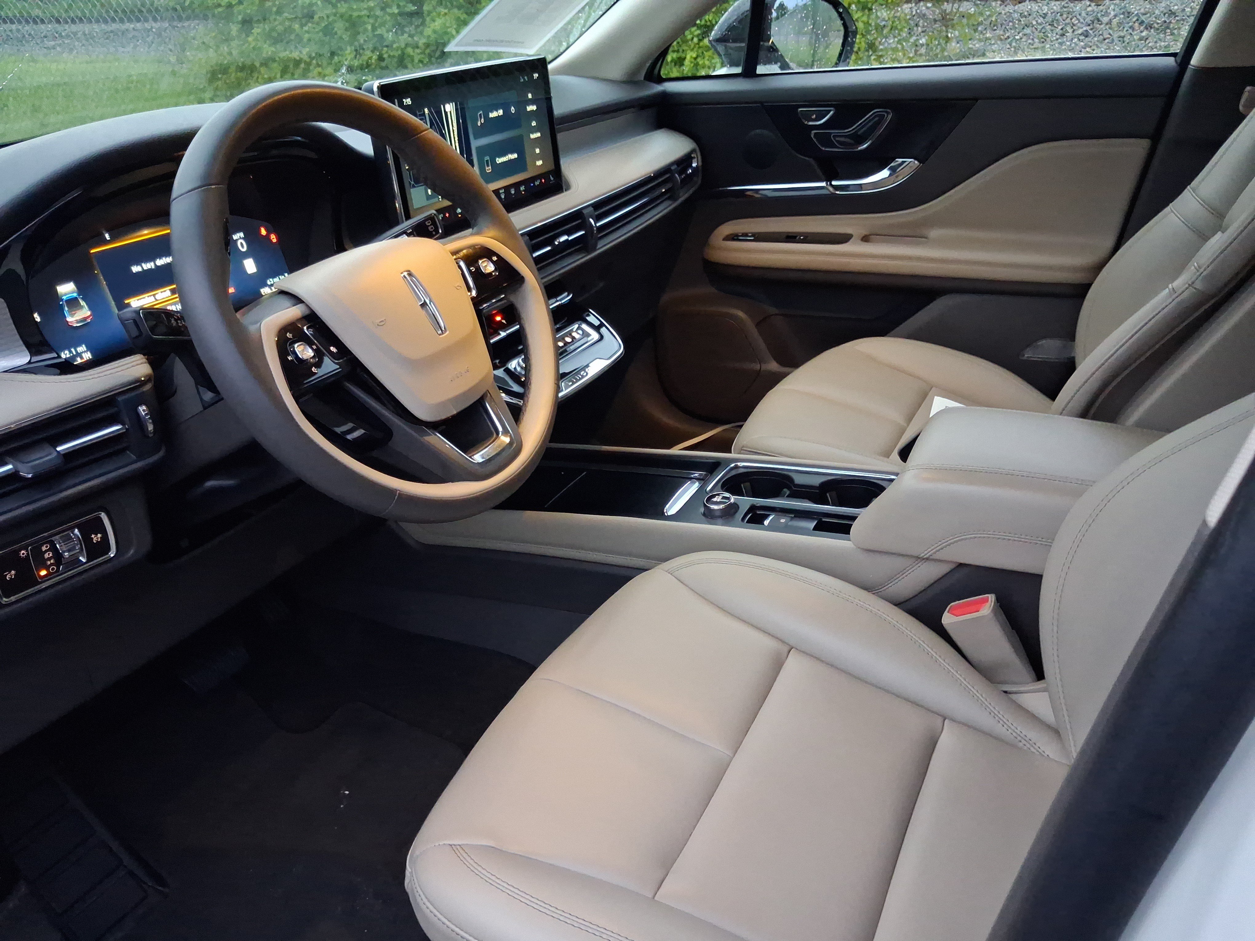 Certified 2023 Lincoln Corsair FWD image 11