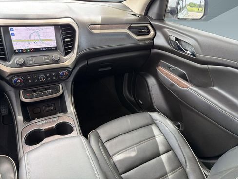 Certified 2023 GMC Acadia Denali w/ Denali Ultimate Package FWD image 29