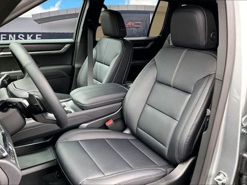 New 2026 GMC Acadia Elevation w/ Elevation Premium Package image 10