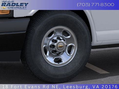 New 2025 Chevrolet Express 2500 Extended image 11