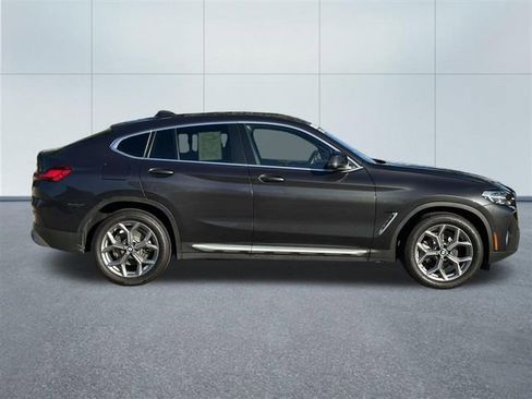 Certified 2023 BMW X4 xDrive30i w/ Convenience Package image 5