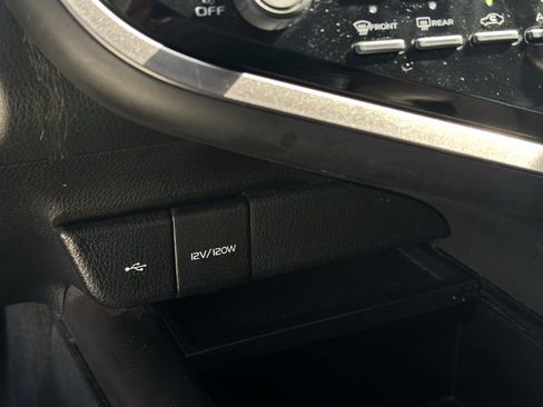 Used 2021 Toyota Camry LE FWD image 16