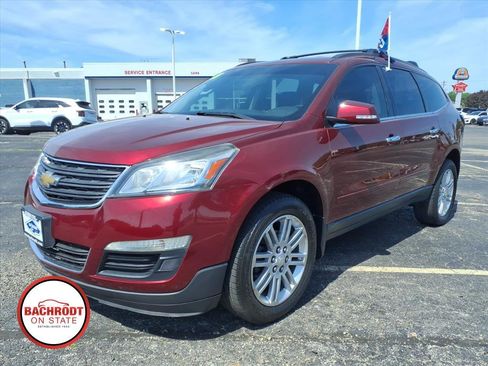 Used 2015 Chevrolet Traverse LT w/ Style and Technology Package FWD image 3