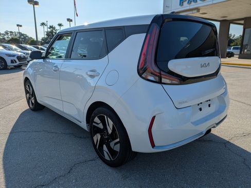 Used 2023 Kia Soul GT-Line image 6
