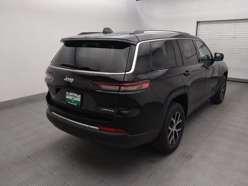Used 2023 Jeep Grand Cherokee L Limited AWD/4WD image 7