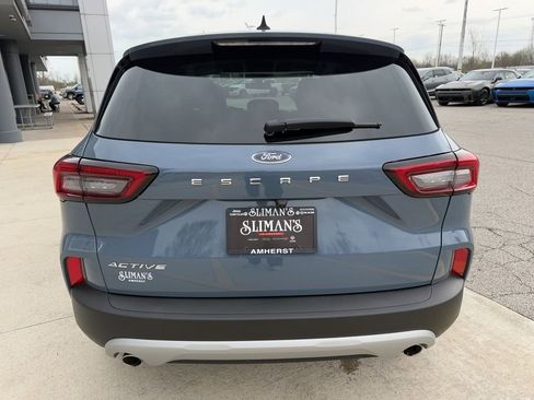Used 2025 Ford Escape Active w/ Cold Weather Package FWD image 6