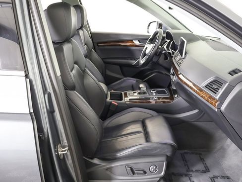 Used 2018 Audi Q5 2.0T Premium Plus w/ Premium Plus Package image 34