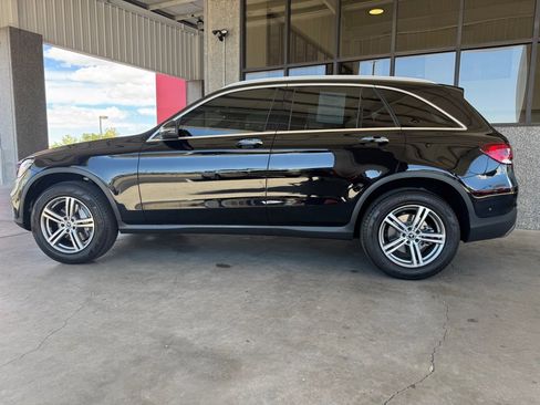 Used 2022 Mercedes-Benz GLC 300 4MATIC w/ Premium Package Lite image 29