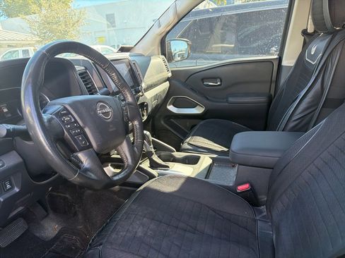 Certified 2023 Nissan Frontier SV w/ Technology Package image 12