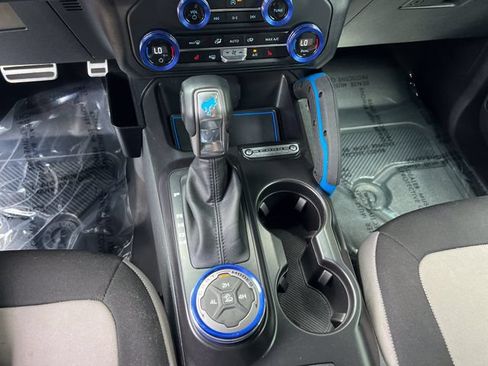 Used 2024 Ford Bronco Black Diamond AWD/4WD image 16