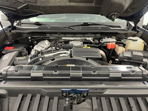 Used 2021 Chevrolet Silverado 2500 LTZ w/ LTZ Premium Package image 21