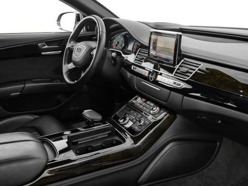 Used 2017 Audi A8 L 3.0T w/ Executive Package image 23