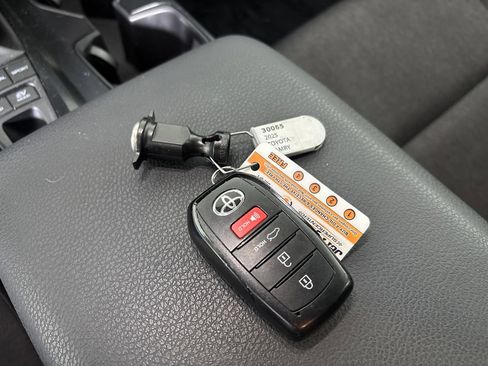 Used 2025 Toyota Camry LE FWD image 20