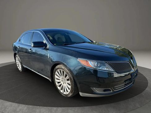 Used 2014 Lincoln MKS AWD image 3