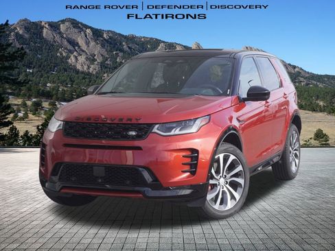 Used 2025 Land Rover Discovery Sport Dynamic SE image 1