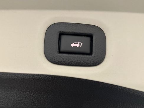 Used 2020 Nissan Rogue SV AWD/4WD image 21