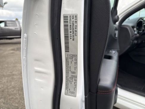 Used 2024 Dodge Durango GT image 27