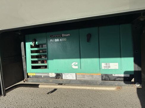 Used 2017 Ford E-450 and Econoline 450 Super Duty w/ Motorhome Prep Package image 10