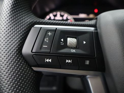 New 2026 Mitsubishi Outlander ES image 12