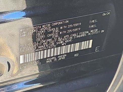 Used 2024 Toyota Venza Limited image 36