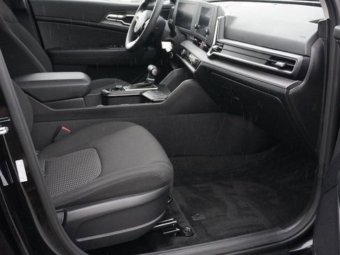 Used 2023 Kia Sportage LX image 27