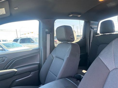 Used 2024 Chevrolet Colorado W/T w/ Technology Package image 14