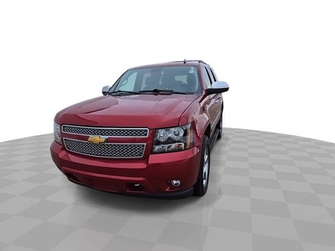 Used 2014 Chevrolet Tahoe LTZ image 3