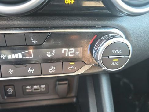 Certified 2025 Nissan Sentra SR FWD image 22