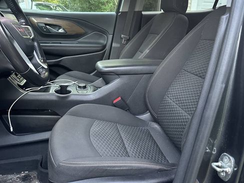 Used 2019 GMC Terrain SLE w/ Driver Convenience Package AWD/4WD image 15