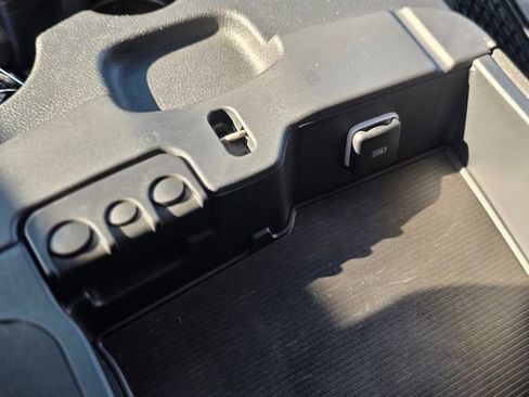 Used 2019 RAM 2500 Laramie AWD/4WD image 41
