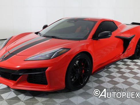 Used 2025 Chevrolet Corvette Z06 w/ Stealth Interior Trim Package RWD image 12