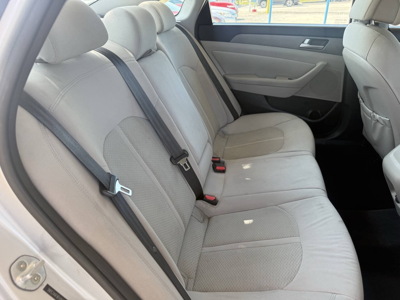 Used 2015 Hyundai Sonata SE w/ Option Group 09 FWD image 8