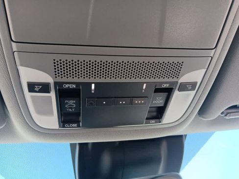 Used 2020 Acura MDX SH-AWD image 25