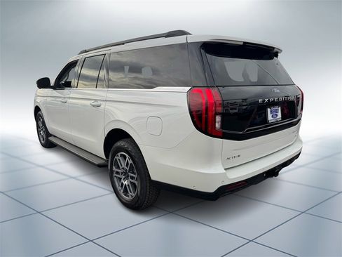 New 2025 Ford Expedition Max Active image 5