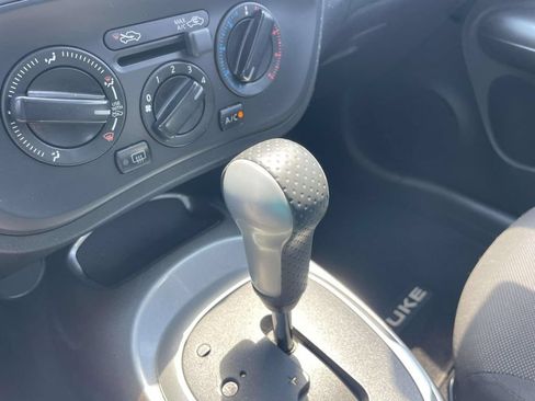 Used 2014 Nissan Juke S FWD image 30