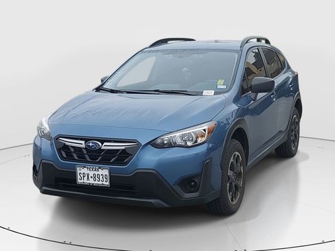 Certified 2023 Subaru Crosstrek 2.0i image 3