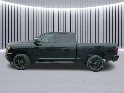 Used 2024 RAM 2500 Big Horn w/ Night Edition image 19