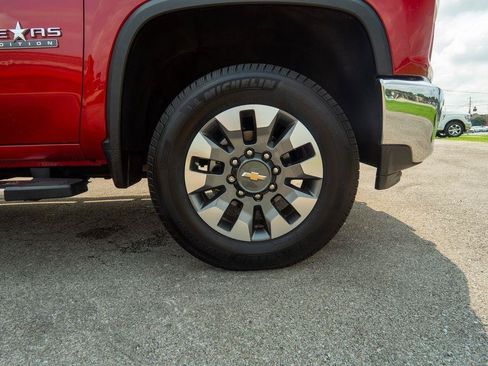 Used 2021 Chevrolet Silverado 2500 LT w/ Texas Edition AWD/4WD image 14