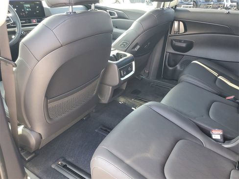 New 2026 Kia Carnival SX image 22