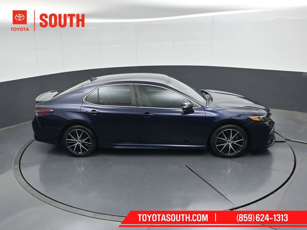 Used 2021 Toyota Camry SE FWD image 44