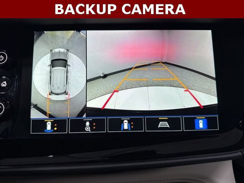 Used 2023 Buick Envision Avenir image 4