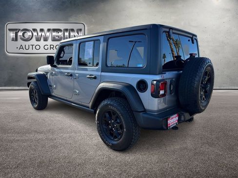 Used 2021 Jeep Wrangler Unlimited Willys image 6